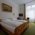 Logierhaus Extra Guest house 3*