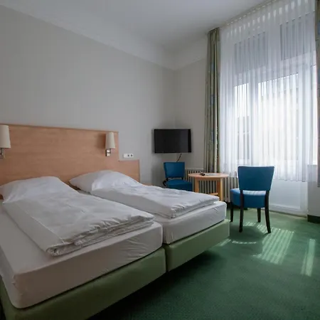 Logierhaus Extra Πανσιόν 3*