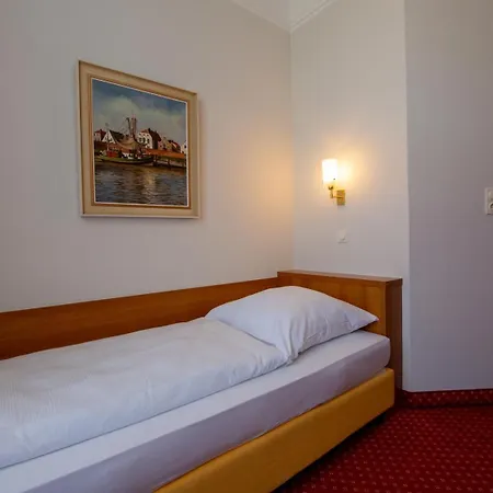 Logierhaus Extra Πανσιόν 3*