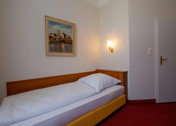 Logierhaus Extra Гостевой дом 3*